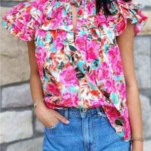 🌺 NEW! 🌸 Oh La La! Parisian Petals Pink Floral Top